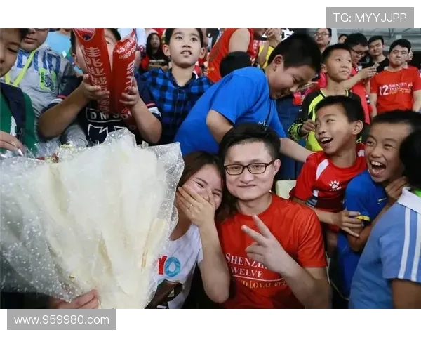 C 罗求婚成功！九年爱情长跑终成正果，愿永恒幸福长长久久
